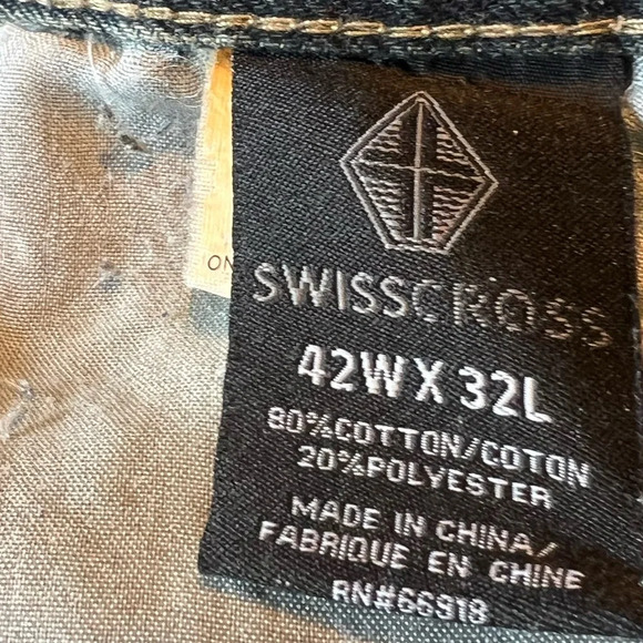 Swiss Cross Men’s Jeans 42/32 Blue Distressed Comes with Belt - Picture 6 of 8
